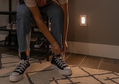 Miniatura 3 de Energizer Slimline CoverLite - Luz nocturna LED para enchufar, del anochecer al amanecer, cubierta de enchufe moderna, certificado UL, ideal para