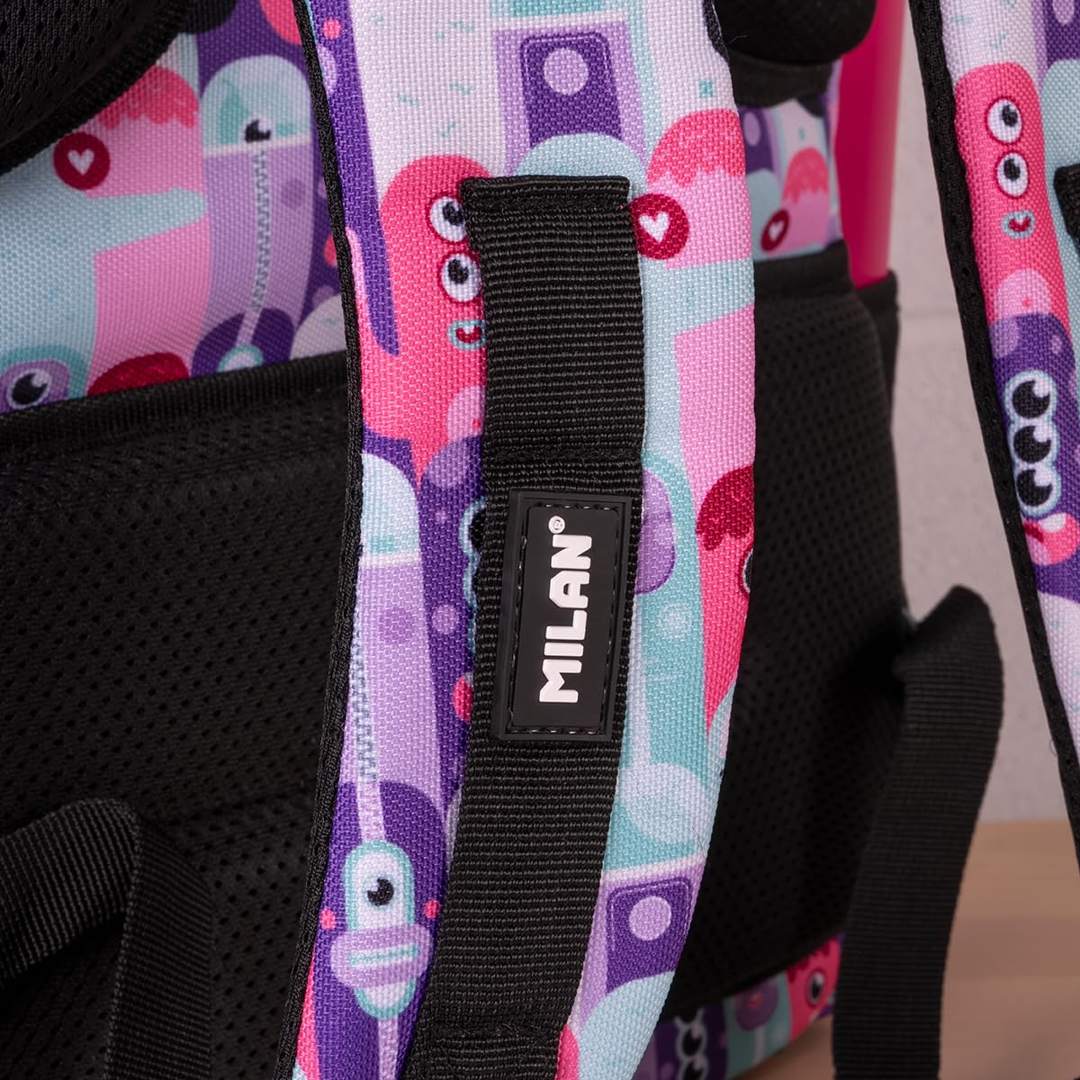 MILAN® Mochila escolar 4 cremalleras (25 L) serie especial Aliens 2