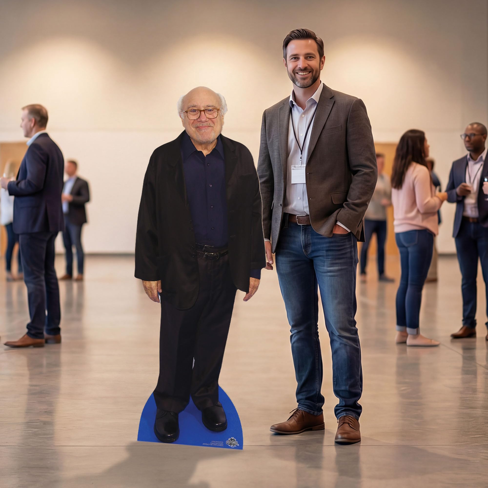 Star Einbauöffnungen "Danny DeVito" Karton Ausschnitt, Mehrfarbig