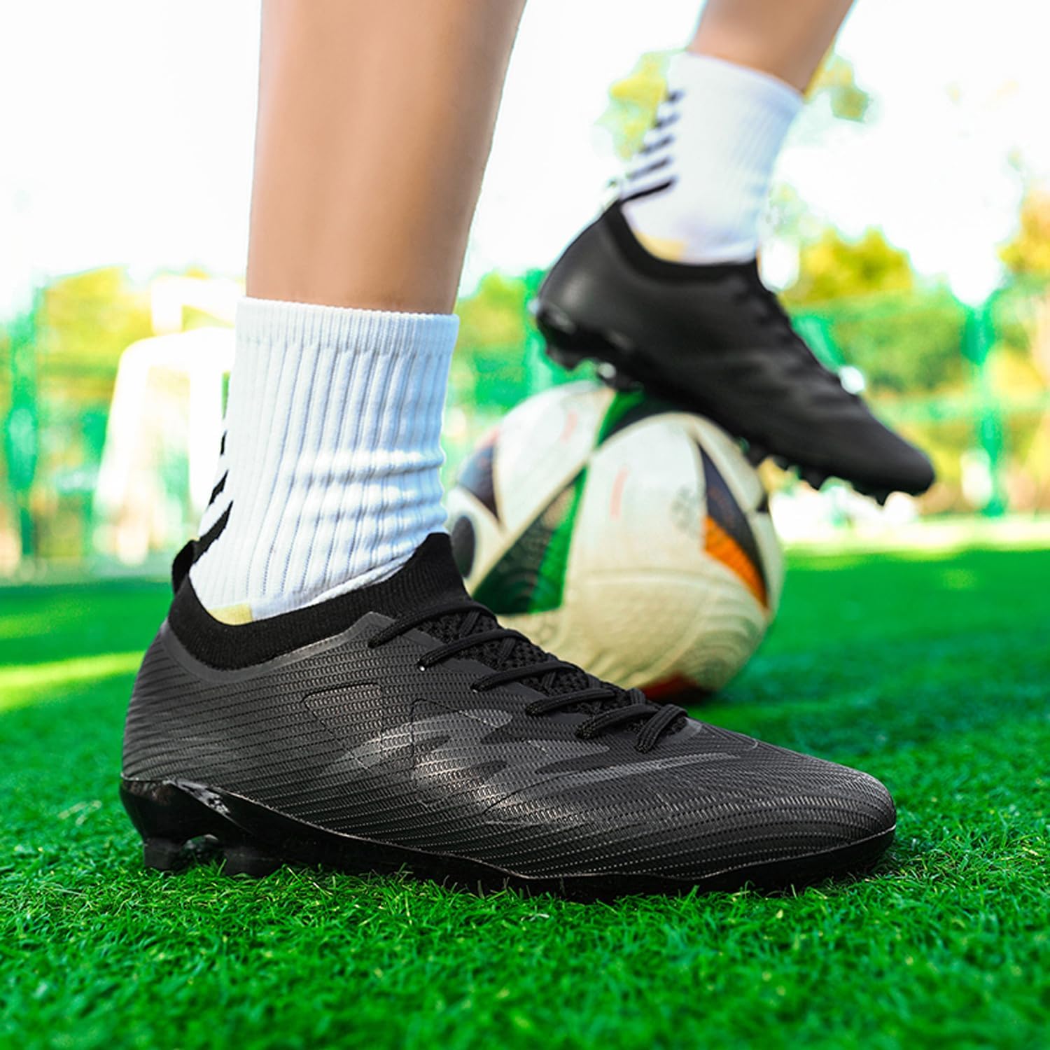 Men's Soccer Shoes High-Top Long Spikes Outdoor Indoor Turf Professional Sneaker Youth Training Futsal Football Boots Unisex