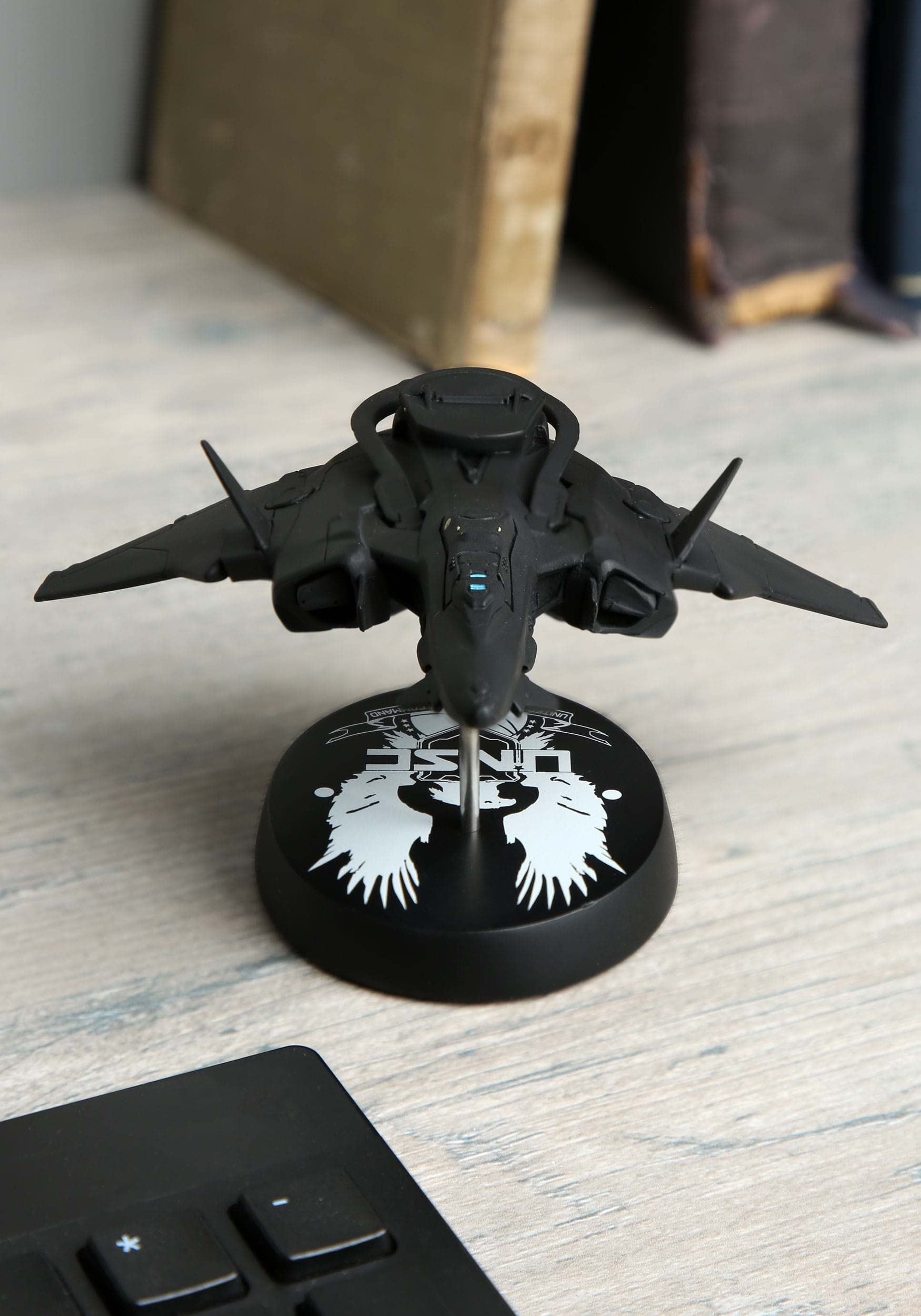 Amazon.co.jp: Dark Horse Deluxe Halo 5 Guardians: UNSC