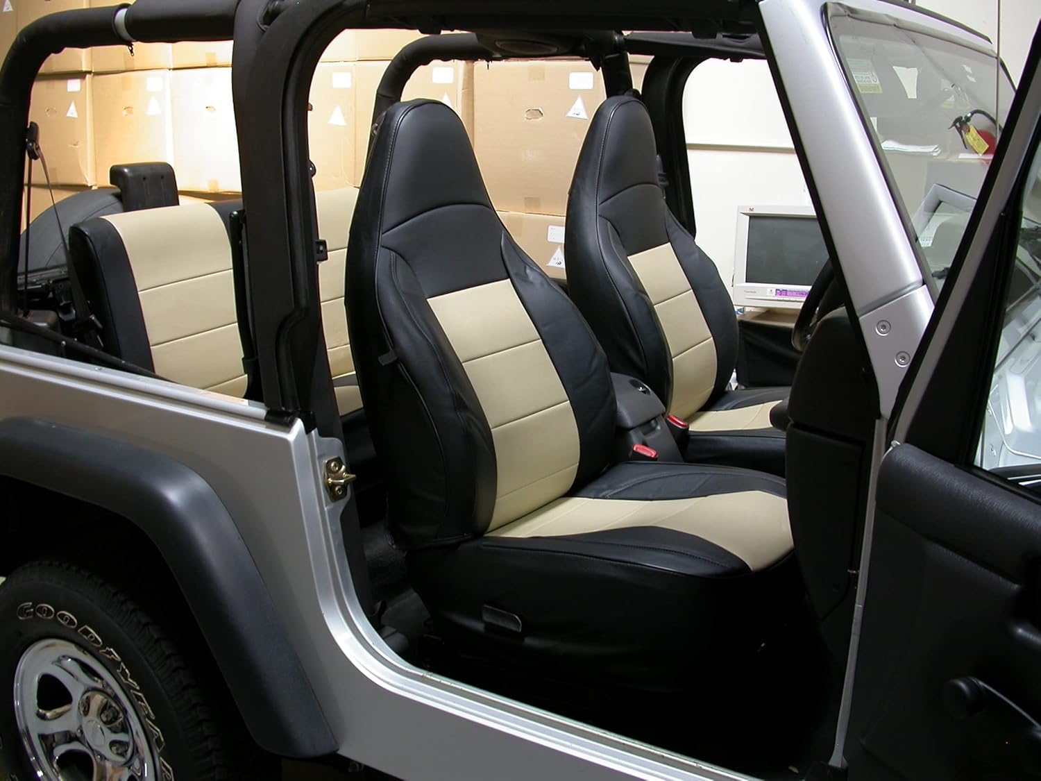 Iggee Black Artificial Leather Custom fit Front and Rear seat Covers for Jeep Wrangler 1997-2002