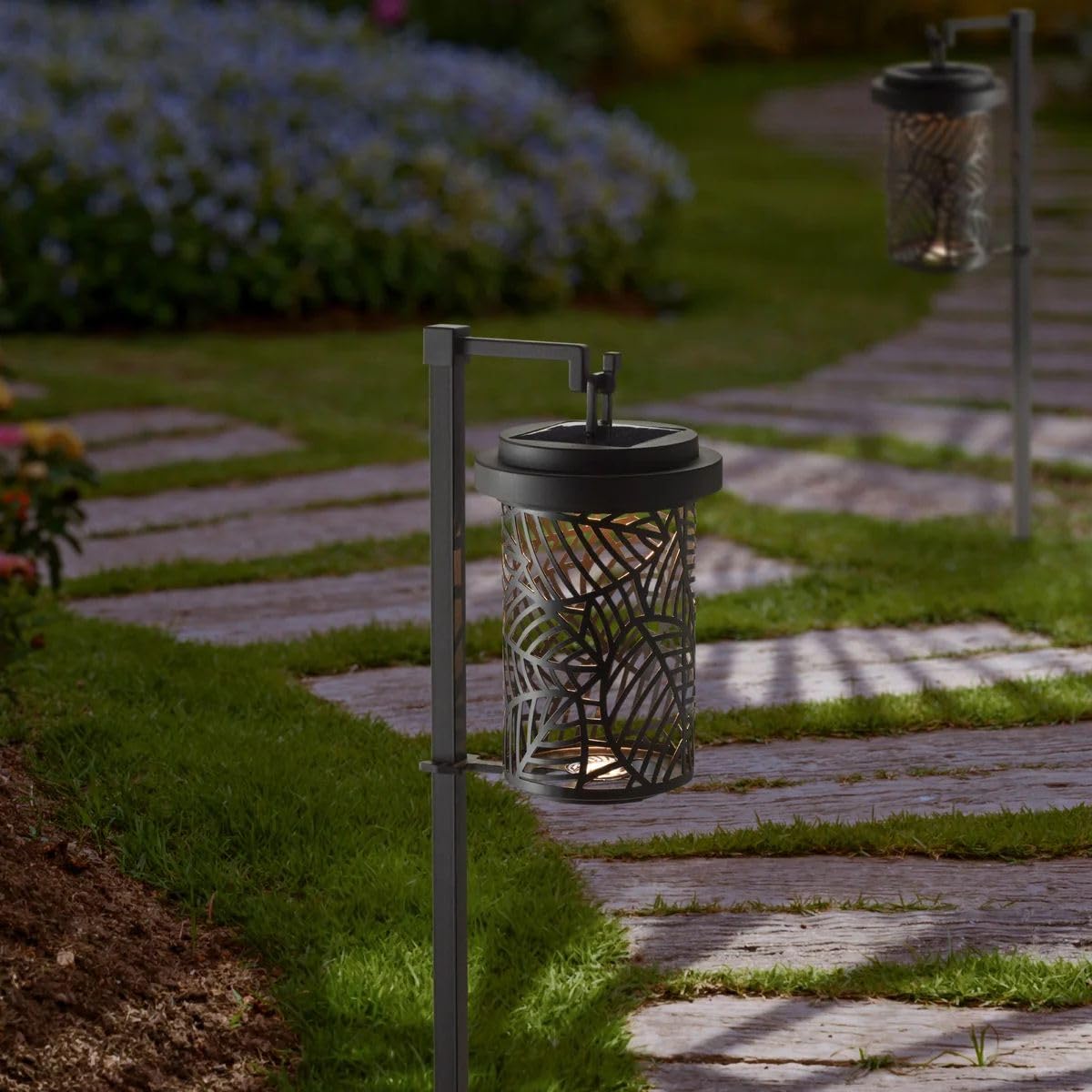 GTX Solar Shepherd's Hook Landscape Light, Pack of 2 : Amazon.sg