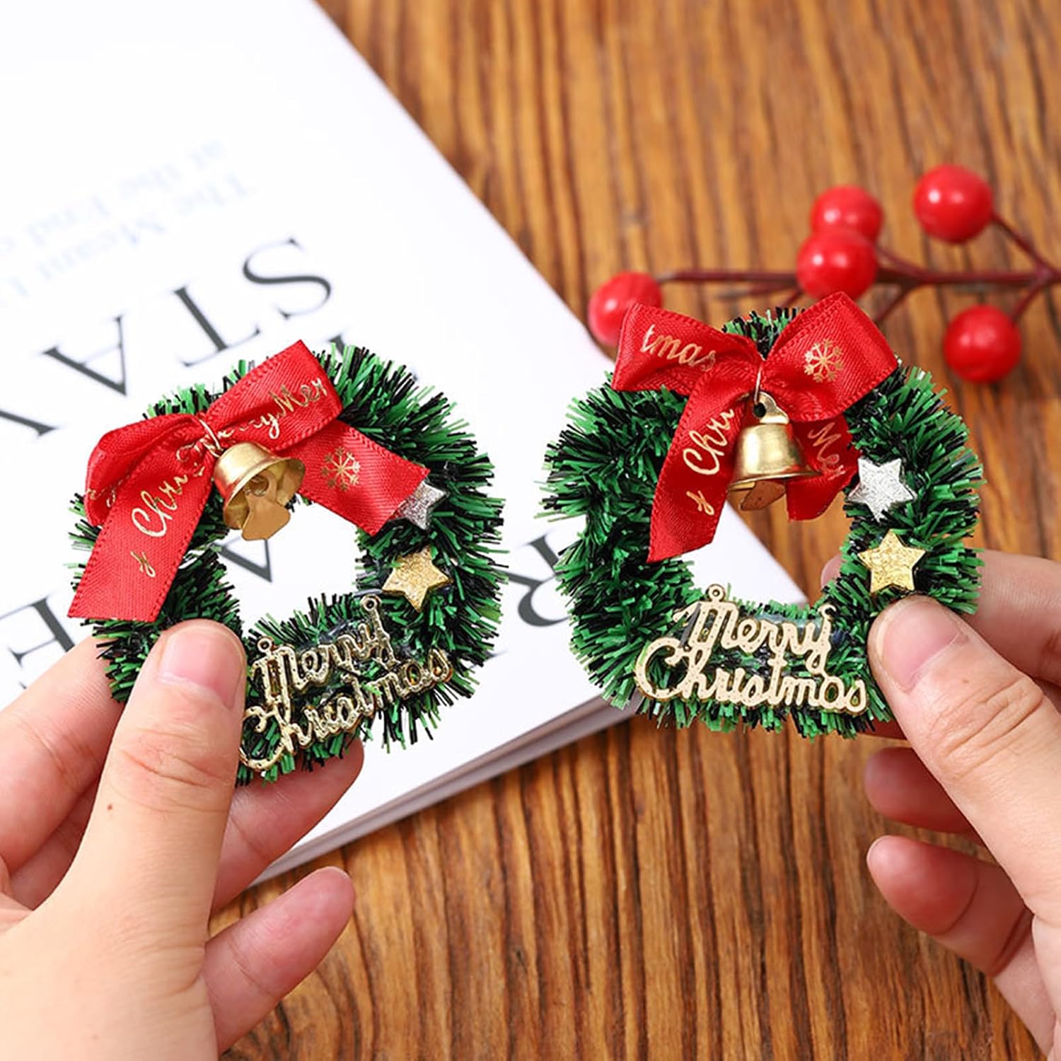6 mini guirlandas de Natal com laço e sino dourado, grinaldas artificiais verdes para árvore de Natal, festa de inverno, decorações de casa de bonecas de janelas 6 mini guirlandas de Natal com laço e sino dourado, grinaldas artificiais verdes para árvore de Natal, festa de inverno, decorações de casa de bonecas de janelas