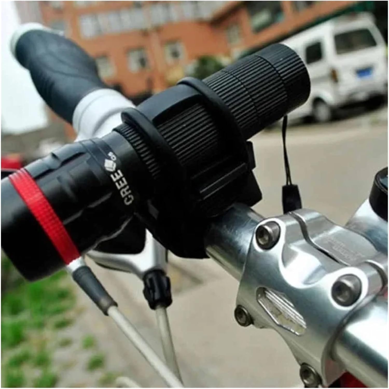 Bike Light Mount 360 Degree Rotation Universal Bicycle Headlight Holder Flashlight Bike Mount LED Flashlight Bracket Holder Cycling Accessories for Bicycles