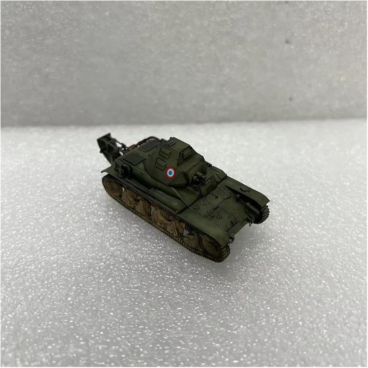 Realistic Tank 1:72 Scale for French R35fc36 Revolver Tank Model Kit Static Die Casting Collectible Ornaments Static Tank Model