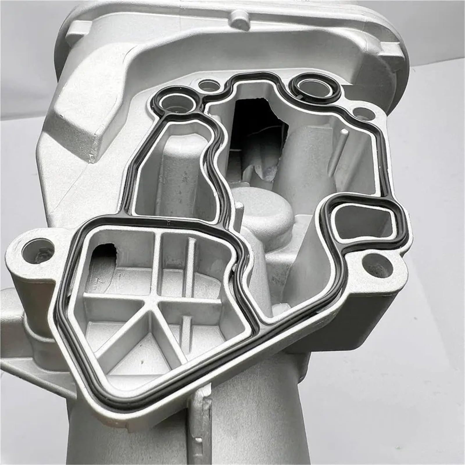 06F115397E 06F115397F 06F115397H Filtro olio motore in alluminio adatto per Volkswagen Adatto per Golf V Adatto per Passat B6 Transmission Oil Cooler