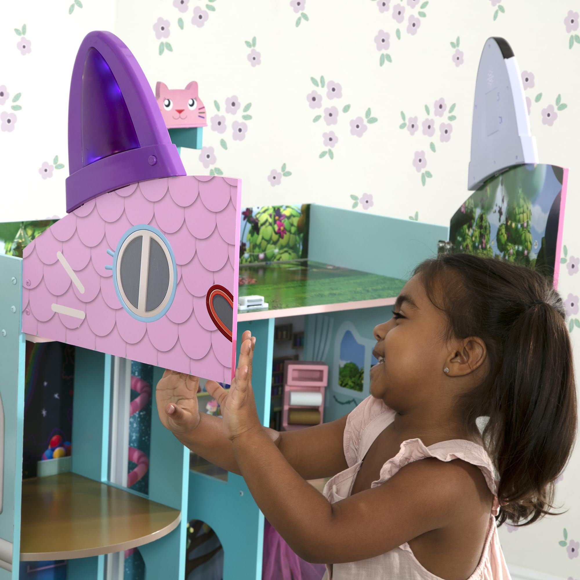 Gabby’s Dollhouse Purrfect Playhouse by Delta Children – Features Sounds & Light Up Ears - Includes 20 Accessories - Fits 8-inch Dolls - Pretend Play Dream Gift for Ages 3
