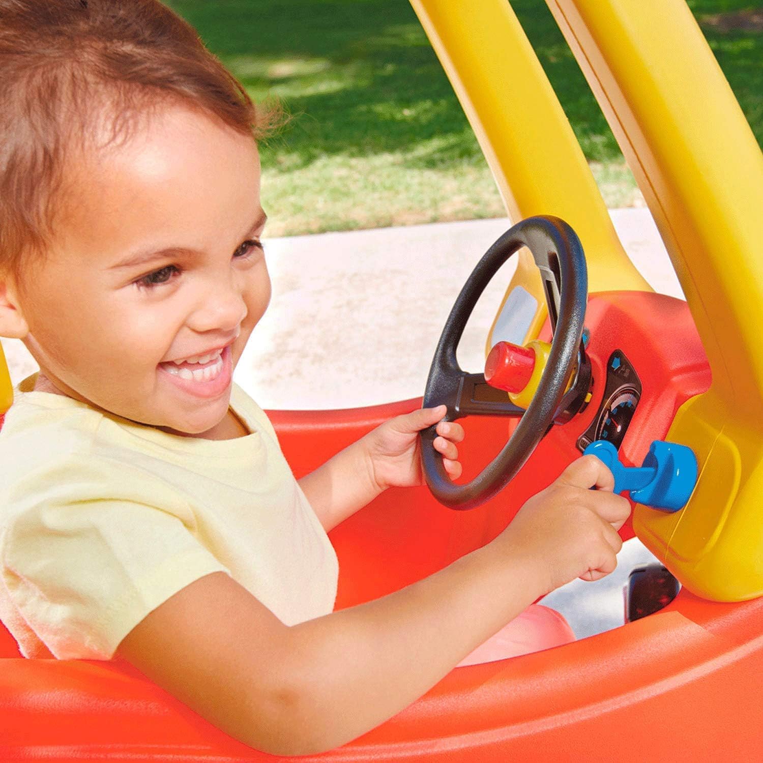 Little Tikes Cozy Coupe – Rutschauto mit funktionaler Hupe, Zündknopf und Tankdeckel, für Kinder ab 18 Monaten