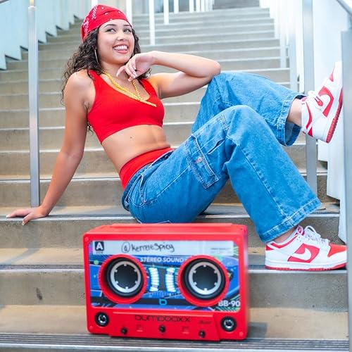 Miniatura 5 de Bumpboxx Remixx - Altavoz Bluetooth Boombox Bluetooth con el aspecto de un casete, trae de vuelta las vibraciones de casete retro, incluye micrófono