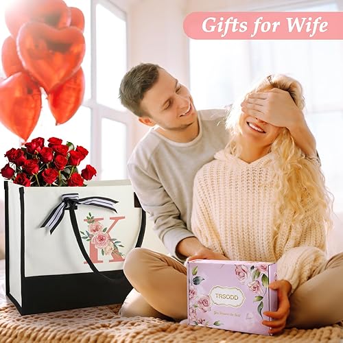 Miniatura 3 de Regalos personalizados para Navidad, regalos de cumpleaños iniciales florales para mujeres, bolsa de lona de monogramo con bolsa de maquillaje,