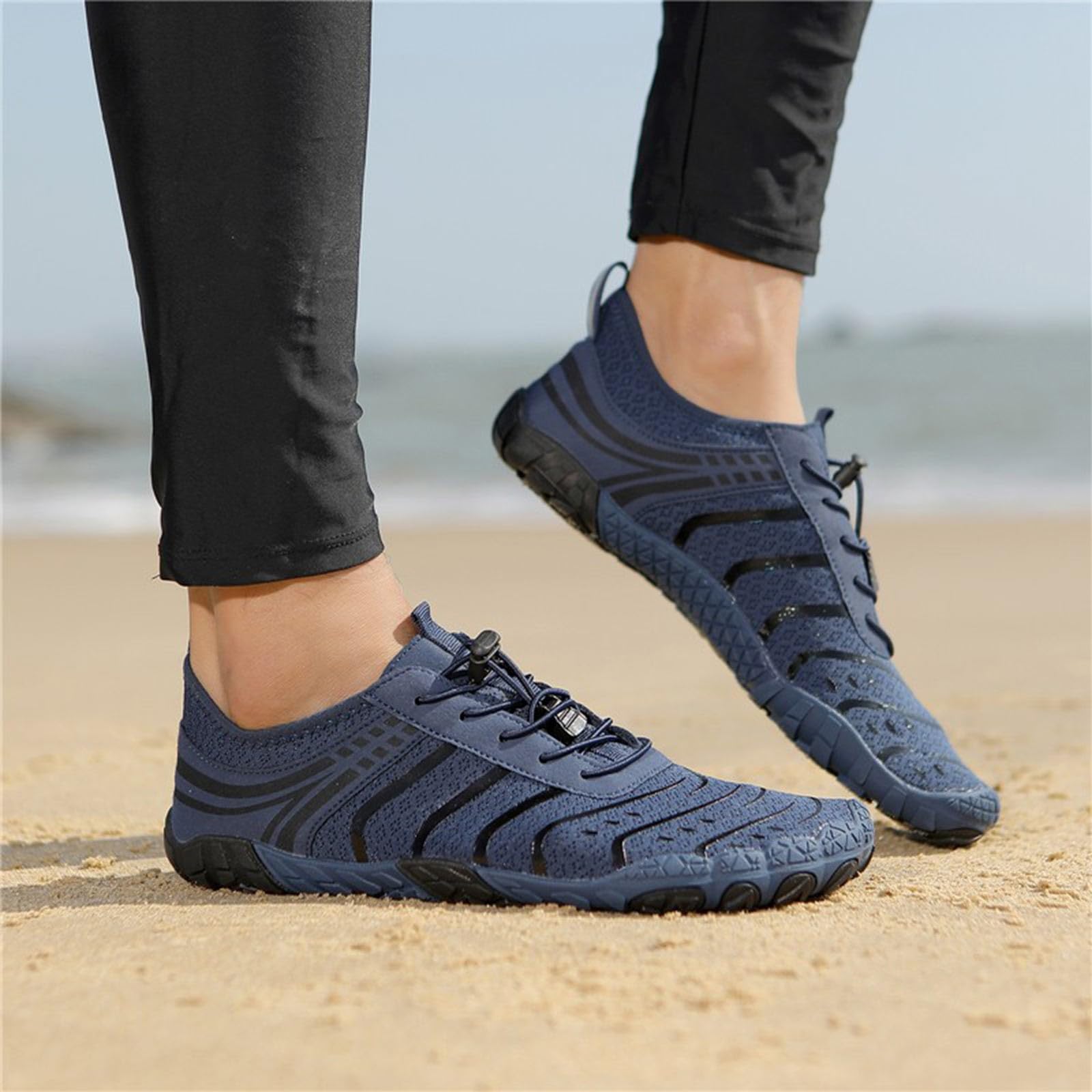 Chaussures Aquatiques pour la Natation, la plongée et la Marche sur la Plage, avec séparation des Orteils et Semelle légère et Flexible.