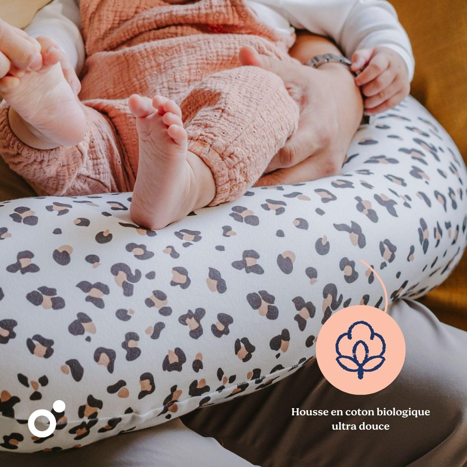 doomoo Coussin de Grossesse & Coussin Allaitement Buddy - Ultra Confort pour Dormir pendant la Grossesse - Soulage dos, jambes & ventre - Housse Bio & Certifié OEKO-TEX, Leopard Cream
