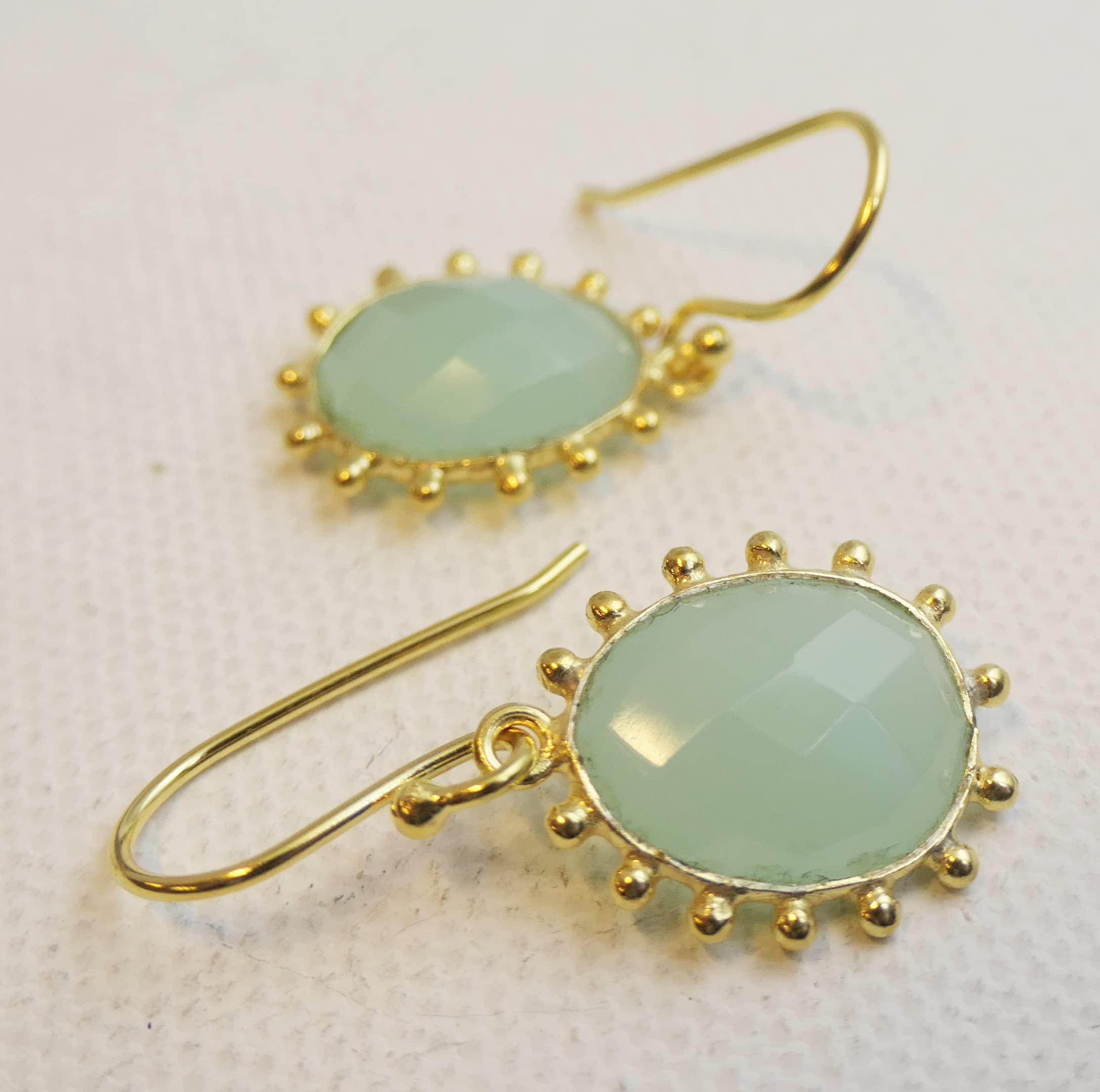Orecchini in argento sterling placcato oro Aqua Chalcedony | Gemma Naturale - Regalo di Compleanno - Regalo di Natale - Idee Regalo Fatto a Mano per le Donne