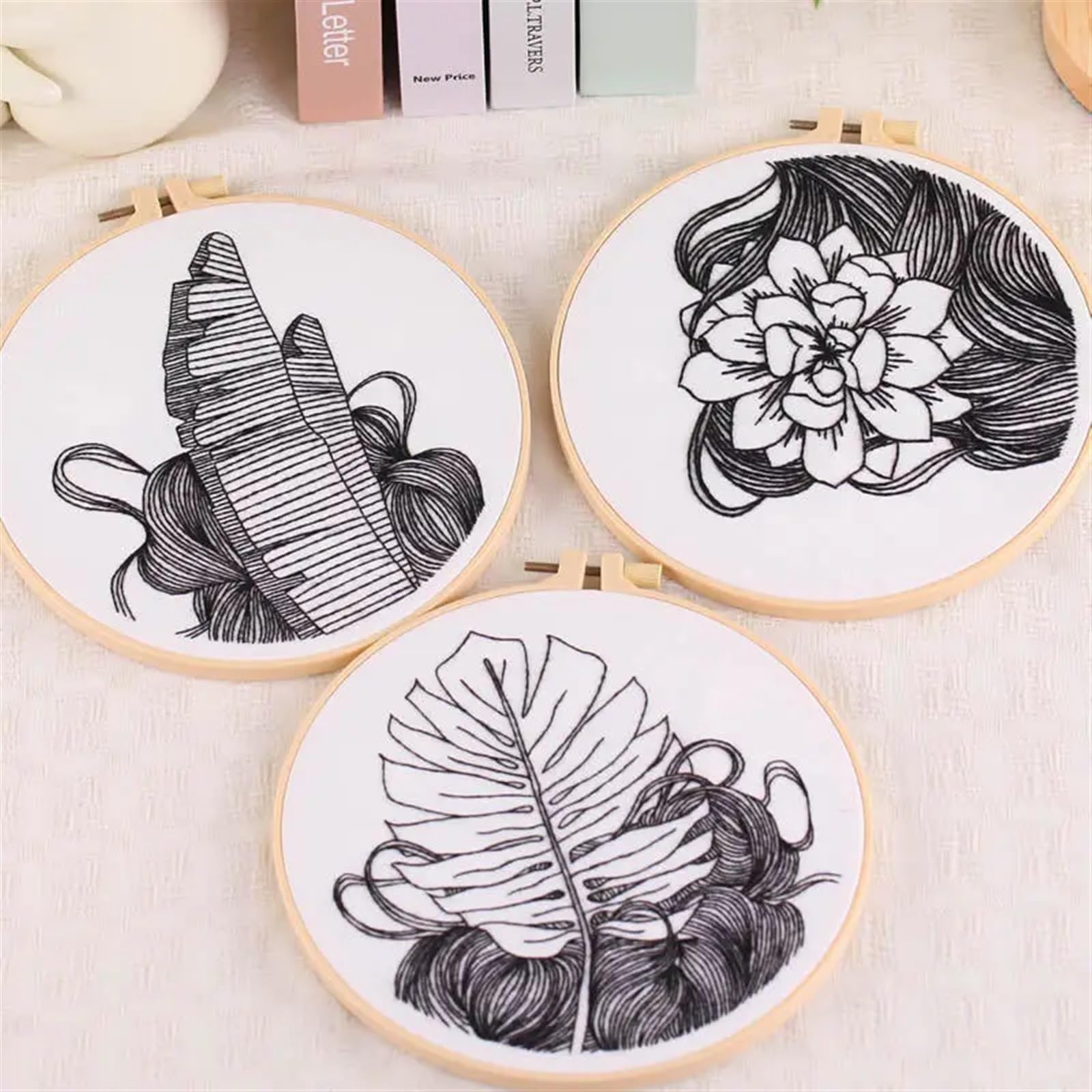 Kit de Bordado Kit de 4 juegos de bordado de arte lineal, kit de punto de cruz, kit de manualidades for bricolaje, accesorios de bordado, kit de bordado a mano, kit de costura(4pcs with 1 hoop)