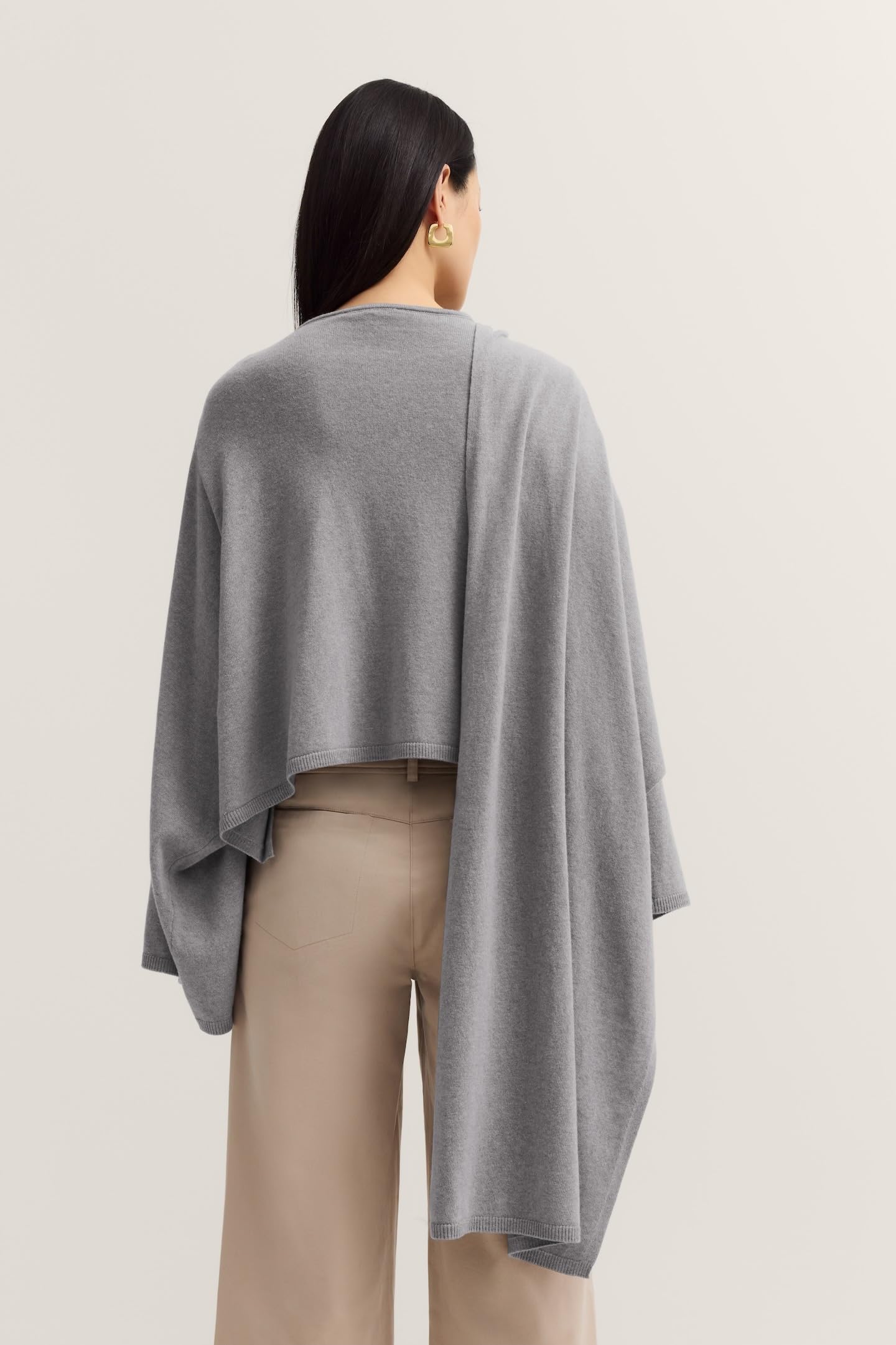 bugatti Damen Poncho W9086-85280 Rundhalsausschnitt weicher Wolle-Viskose-Polyamid-Kaschmir-Mix elegant leicht wärmend