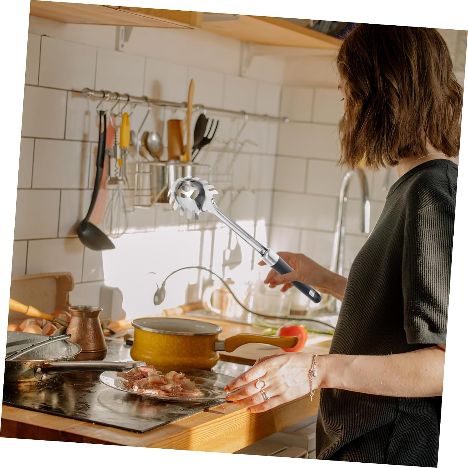 Cabilock 3pcs Stainless Steel Kitchen Utensils Ergonomic Handle Turner for Comfortable Use Elegant Design for Home Restaurant Premium Quality Cooking Accessory Convenient Hanging Storage