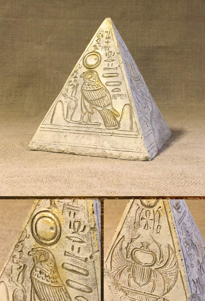 値下げします　エジプト　彫刻が美しい大きなピラミッド　3点セット 置物 値下げします エジプト 彫刻が美しい大きなピラミッド 3点セット