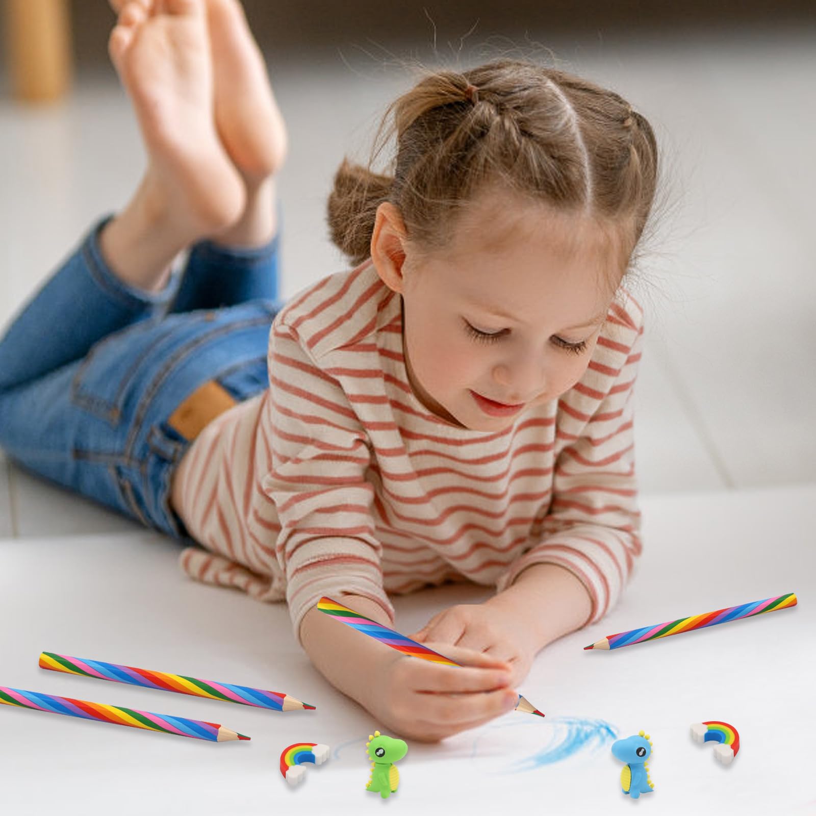 Matite Colorate Su Sfondo Bianco Multicolore Per Il Dipinto Dell Artista Lezione I Bambini Apprendimento Gli Studenti 167640869