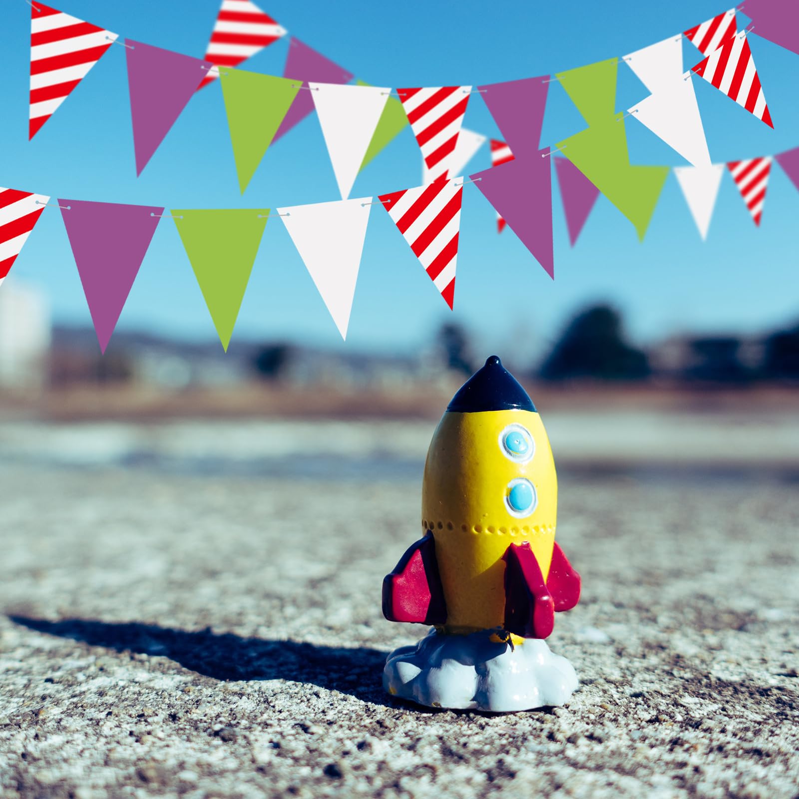 SmoothNovelty 5 Stück Cartoon-Licht-Spielzeug-Themenparty-Dekorationen, Banner | Dreieckige Wimpelflagge mit Spielzeugthema, grün, lila, weiß, für Spiel 1., 2., 3., 4., 10. Geburtstag, Partyzubehör