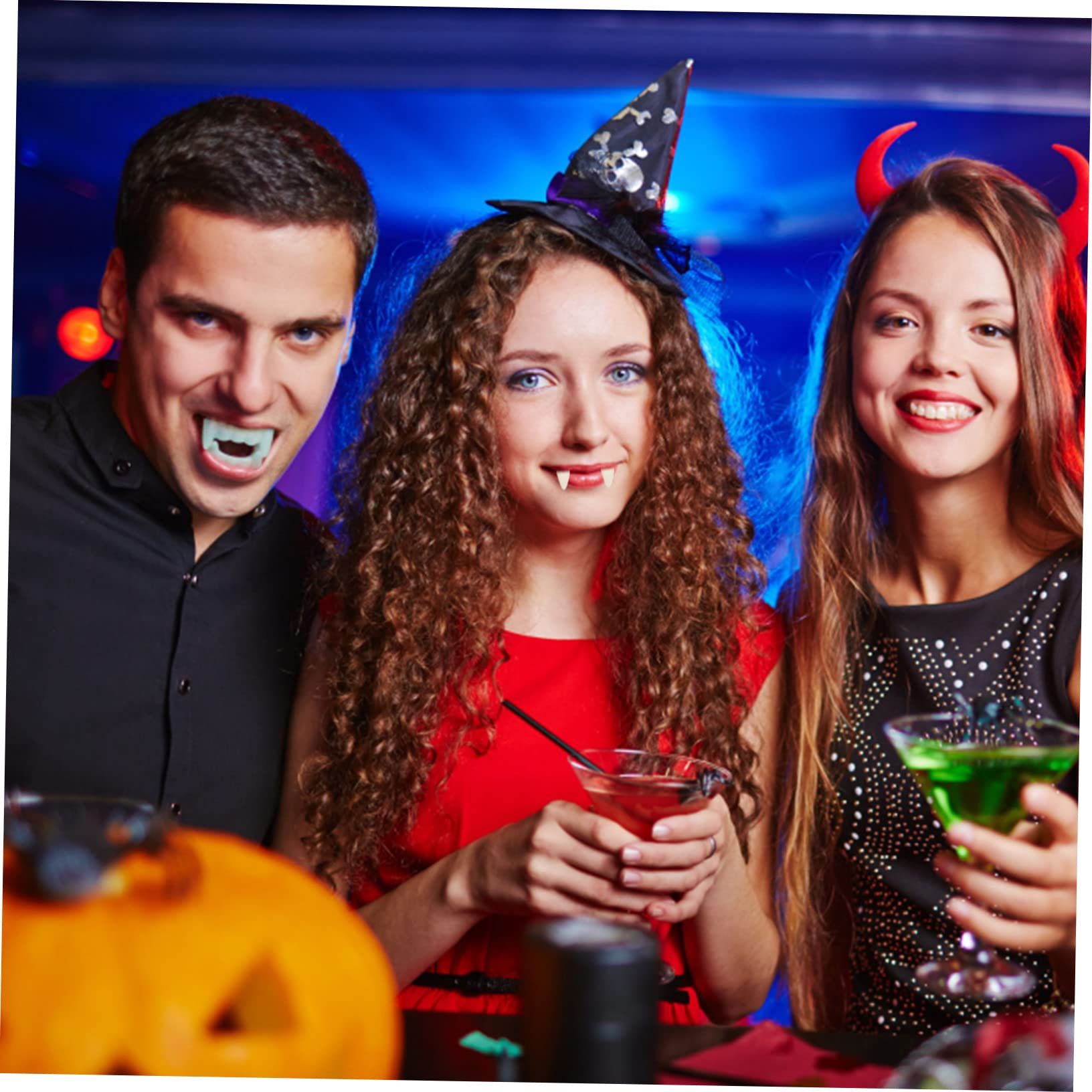 Alasum 4sätze Halloween Vampirzähne Mit Paaren Und Kleber Realistische Cosplay Requisiten Für Kostümpartys Maskeraden Und Gruselige Anlässe