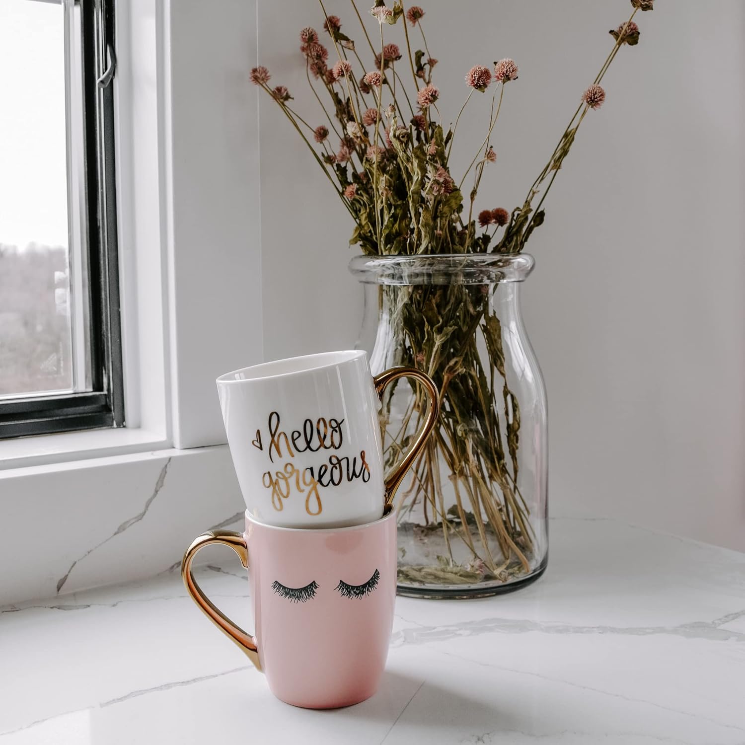 Pink Eyelashes Coffee Mug with Gold Handle, 16oz