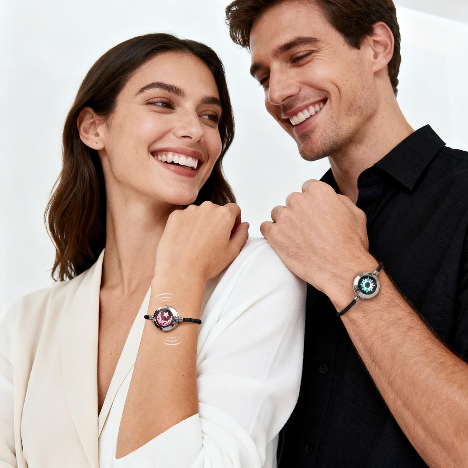 TOTWOO Bracciali per Coppie con Collegamento Bluetooth Uno a Uno tramite App, Luci e Vibrazione al Tocco – Regalo Romantico per San Valentino e Relazioni a Distanza in Acciaio Inossidabile 316L