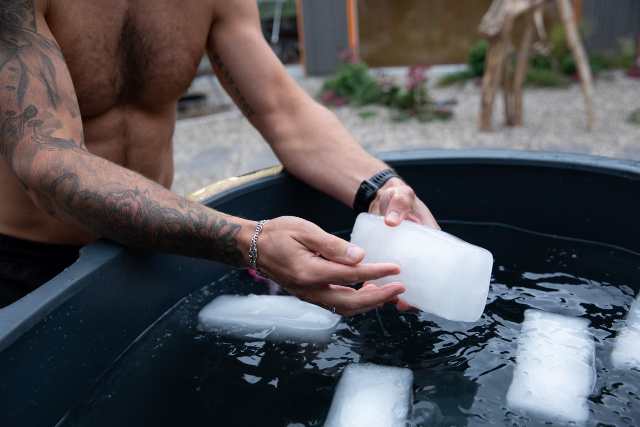 Große Eiswürfelformen, 5er Pack Eiswürfel Wiederverwendbar Einfache Freigabe Eiswürfelform Silikon für Eisbad Whiskey Cocktails Pudding Gelee Milchsaft Home Party Getränke (schwarz)