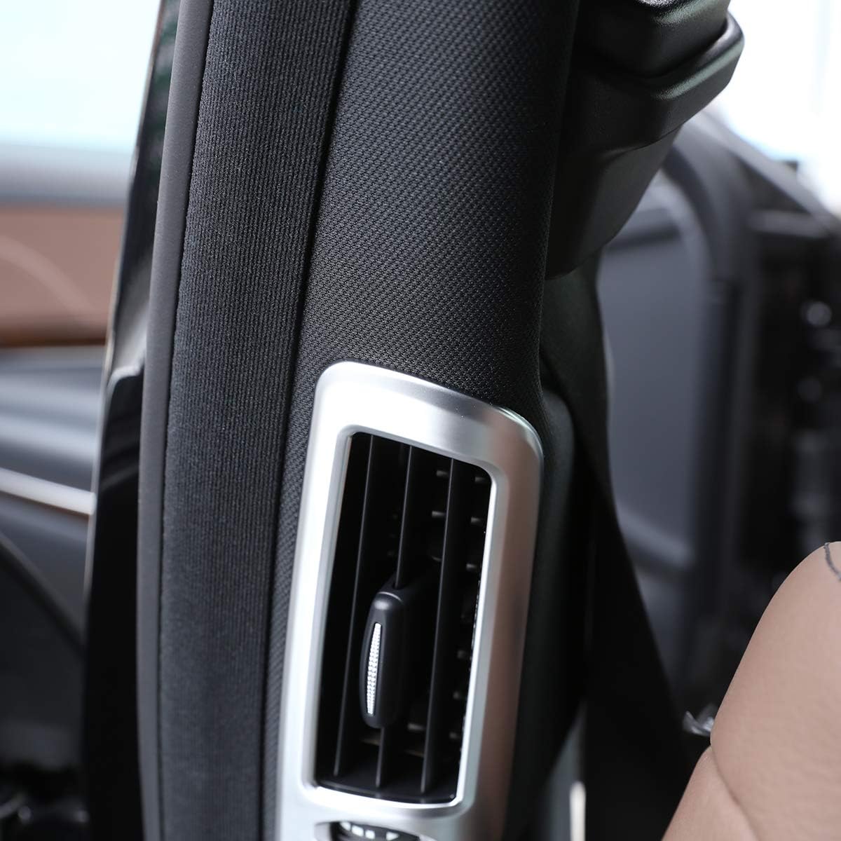 YIWANG ABS Chrome B Pillar Air Conditining Outlet Frame Trim Car Accessories for Mercedes Benz S Class W222 2014-2019