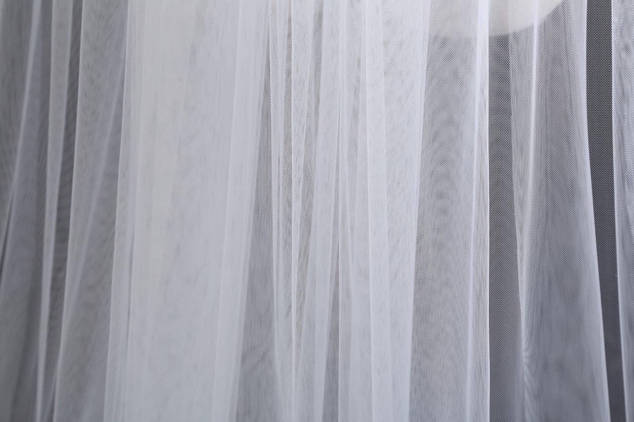 EllieHouse Women's 2 Tier Chapel Simple Wedding Bridal Veil With Metal Comb HL06