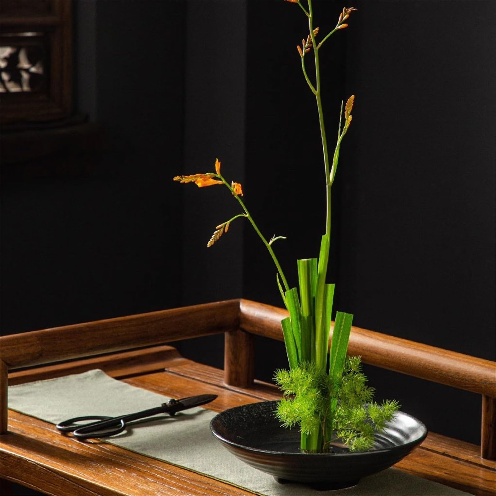Blumentopfuntersetzer Tisch-Blumenarrangement in chinesischer Dreibeinform, Untersetzer aus Keramik, Tropfschale for drinnen und draußen für Pflanzgefäße