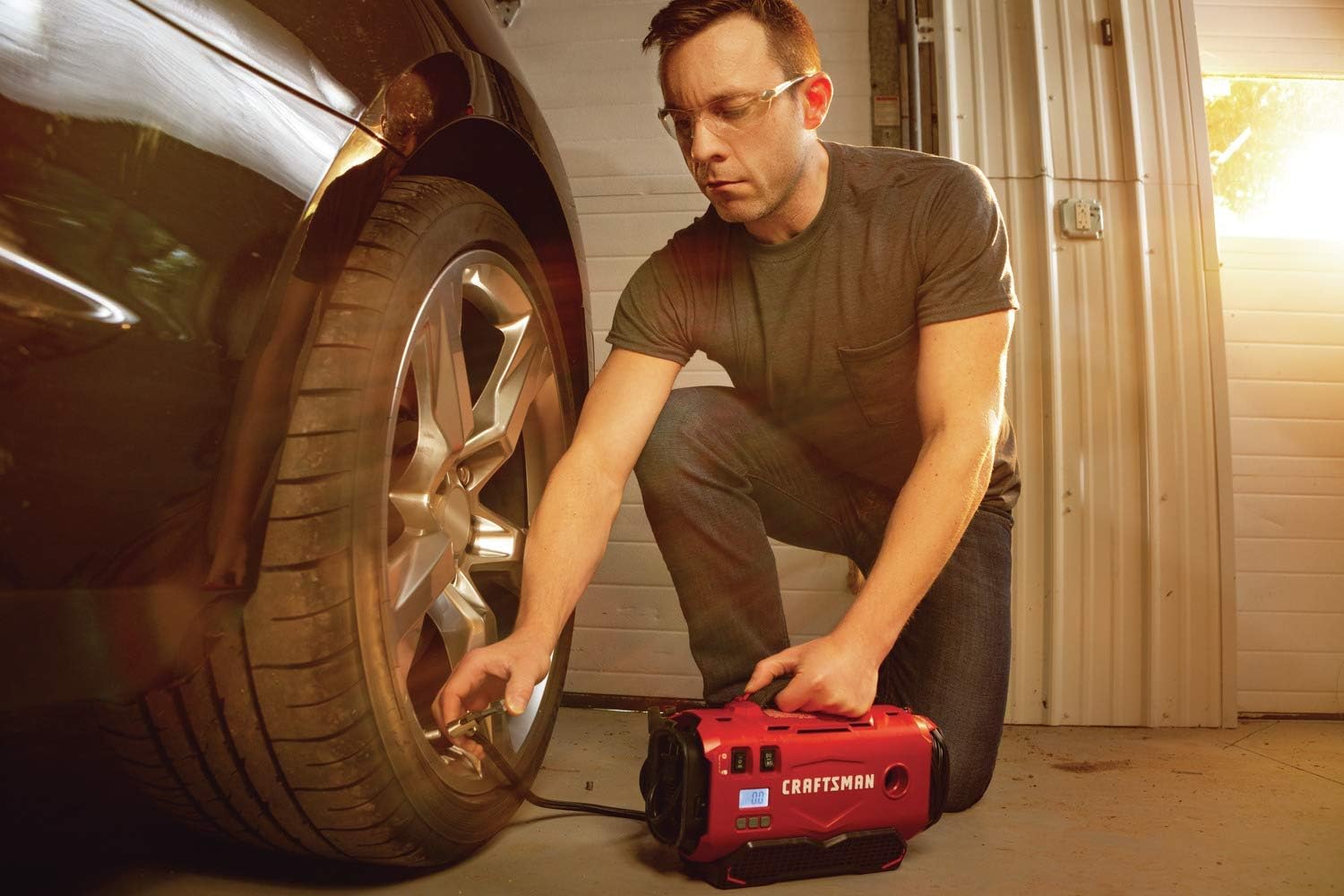 Craftsman CMCE520BR V20 Lithium-Ion Cordless Inflator (Tool Only) (Renewed)