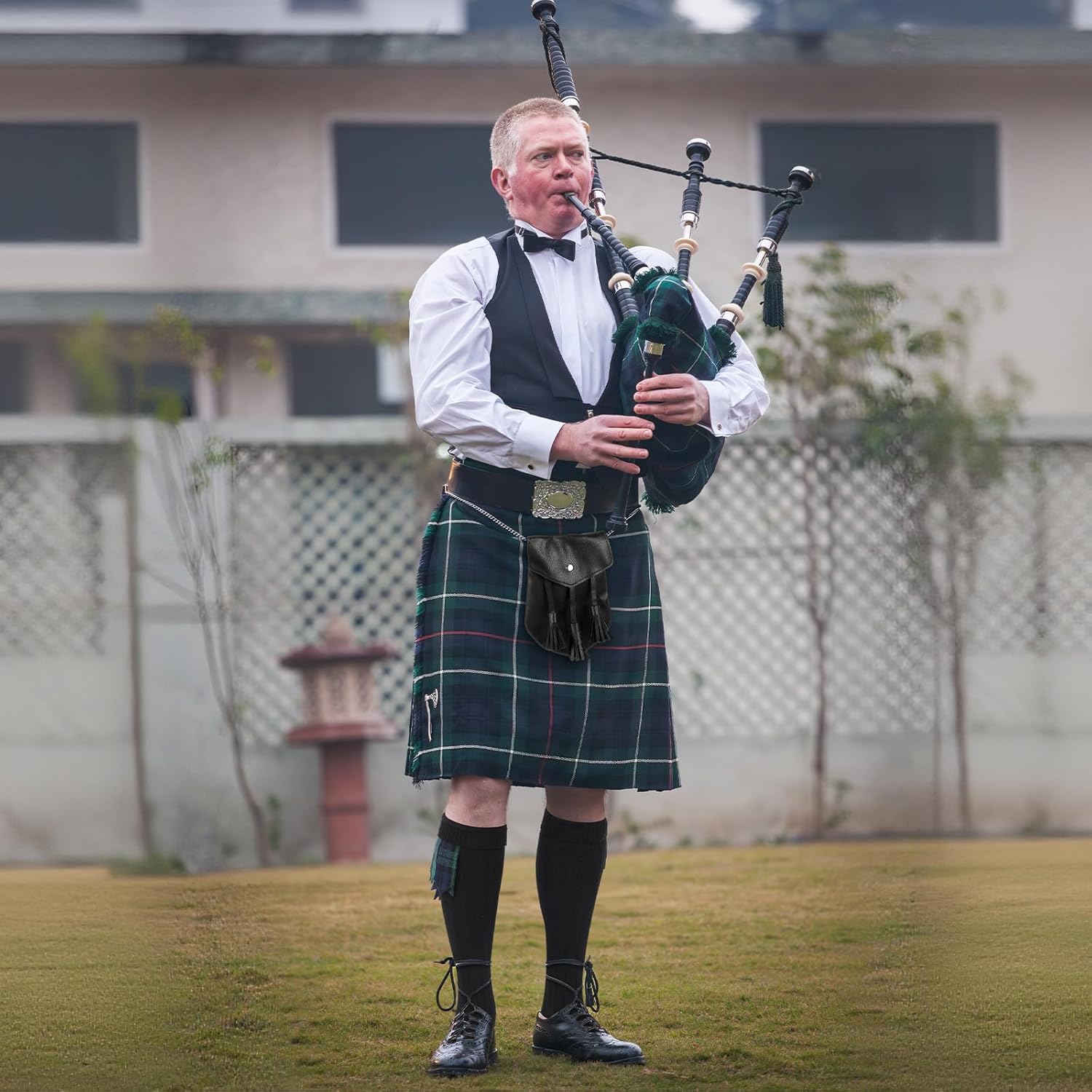 3 Pcs Men's Scottish Kilt Accessories Sets Irish Traditional Scottish Socks Tartan Hose Flashes Sporran with Chain - Image 5