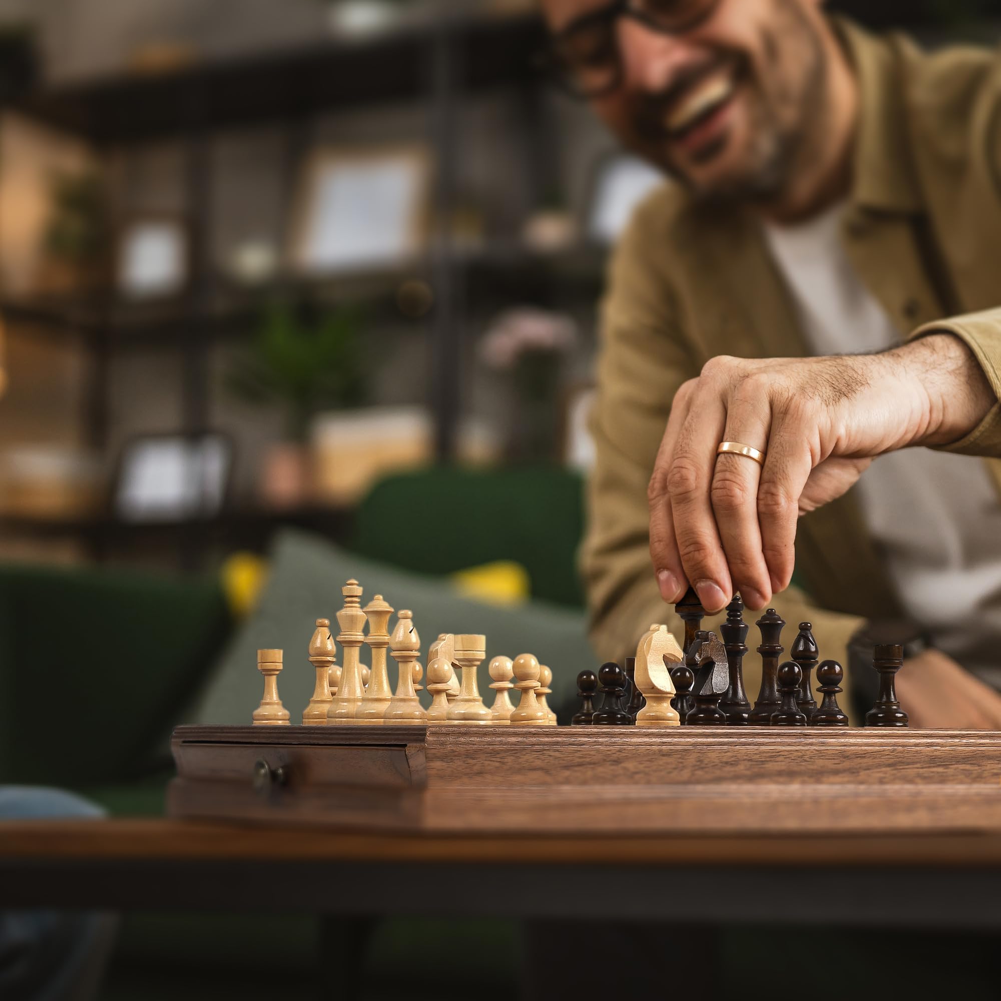 32 cm Magnetisches Schachspiel aus Schwarznuss mit Schublade, 2-in-1 Holz Schach- und Dame-Spiel, mit 2 Extra-Damen, 24 Dame-Steinen, Tragetasche, Reiseschach