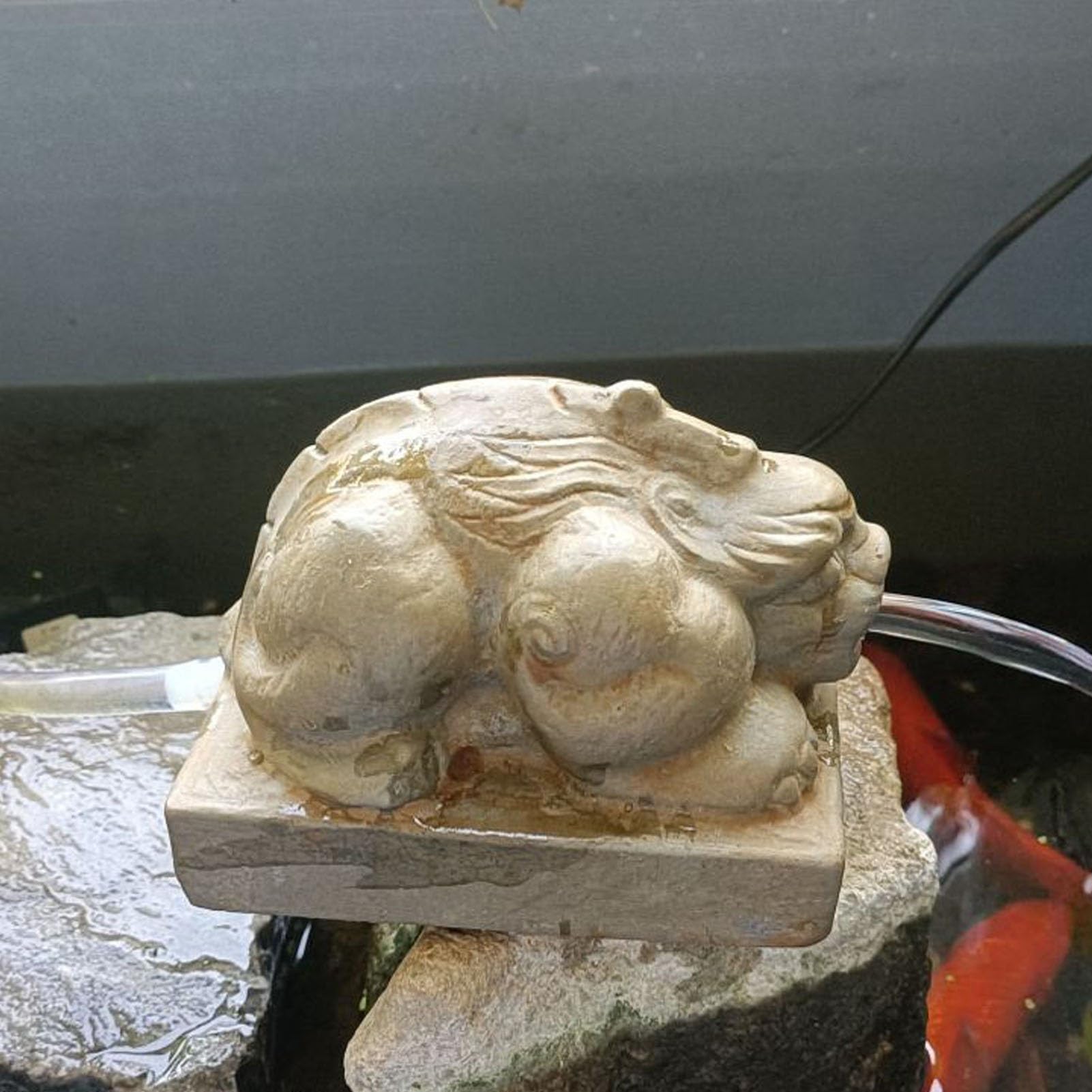 Fontaines cracheuses pour petits bassins et fontaines d'extérieur