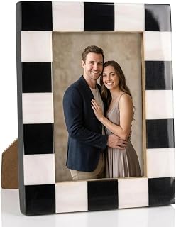 Folkulture black and white checkered 4x6 resin picture frame