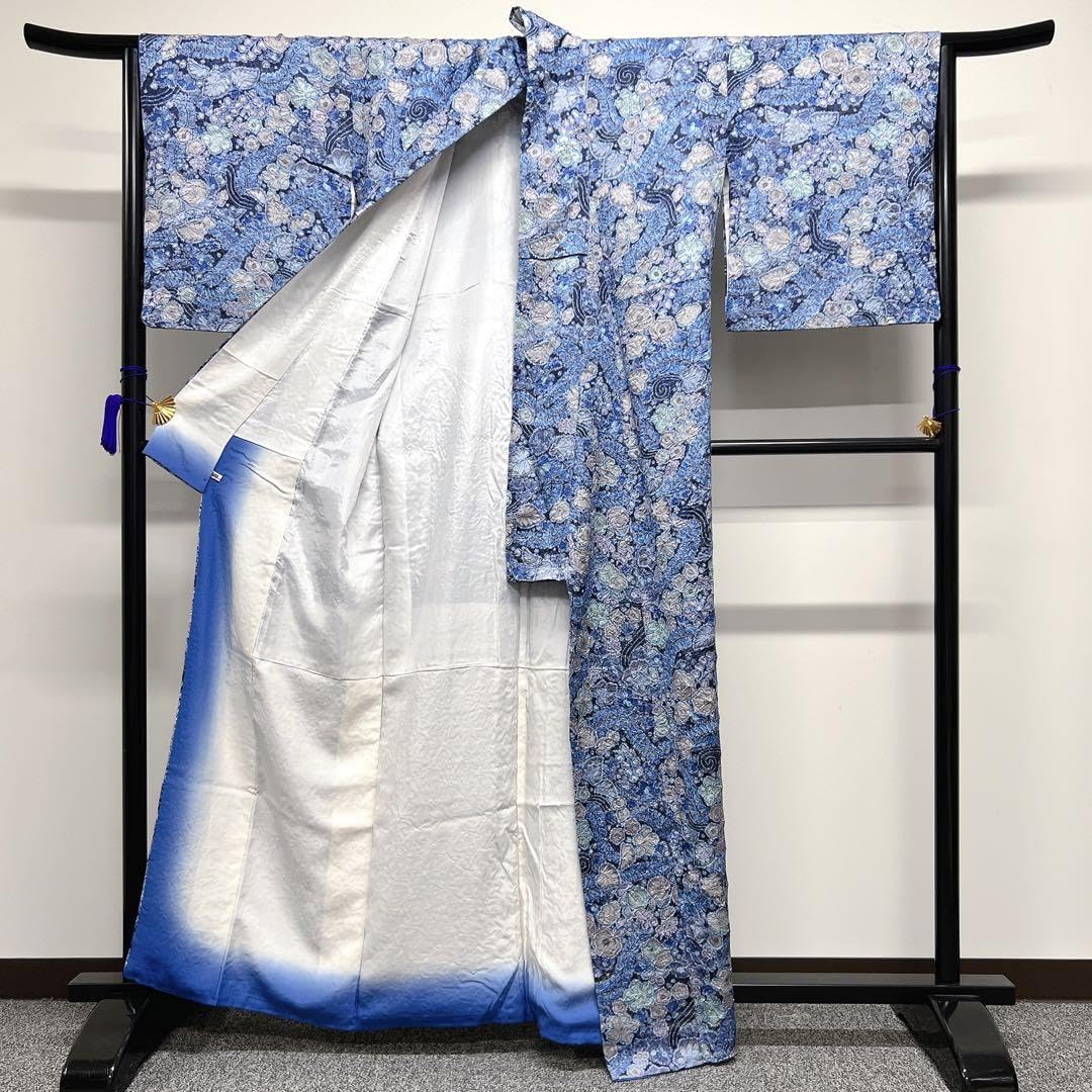 Amazon.co.jp: 銀通し 辻ヶ花模様の小紋 着物 : ファッション