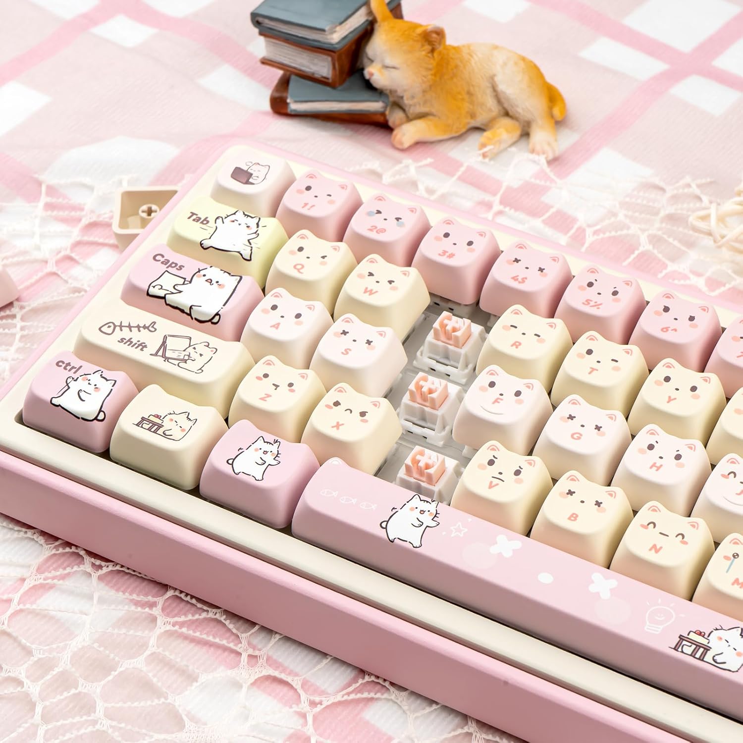 Pink Keycaps 140 Keys Dye Sub Key Cap Mao Profile Cute Cat Keycaps Custom Keyboard Key caps Set Fit for 61/64/87/104/108 Cherry Mx Switches ANSI Layout Alice Keyboard Mechanical Keyboards