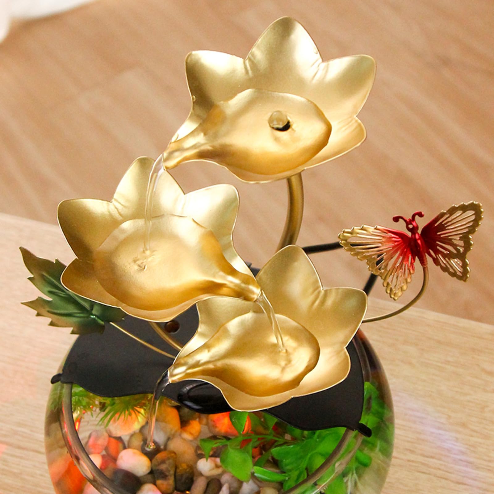 Fontana d'acqua da tavolo con foglie di loto dorate, con luci a LED, acquario e decorazione a farfalla, fontana zen decorativa per interni per casa o ufficio
