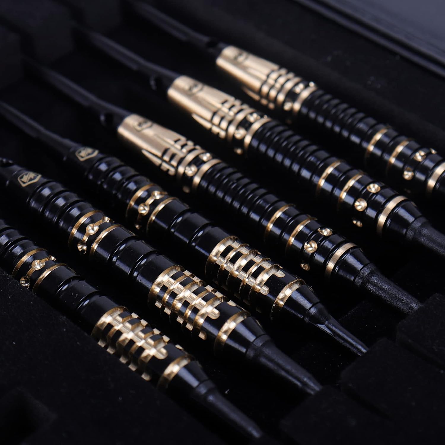 WIN.MAX Darts Plastic Tip - Soft Tip Darts Set - 6 Pcs 18 Gram Flights Flight Protectors and Wrench for Electronic Dart Board : Sports & Outdoors