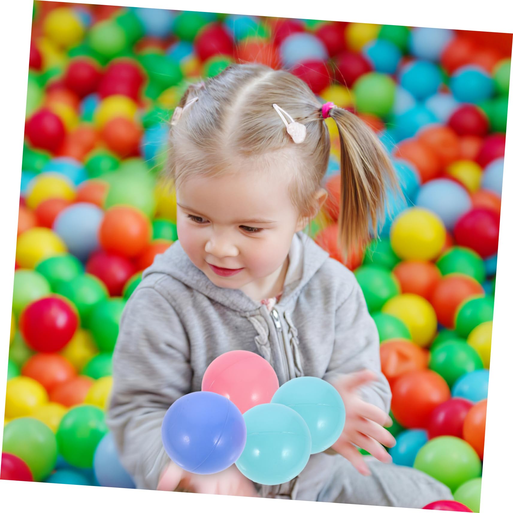 Abaodam 100 Bolas de Piscina de Plástico Coloridas para Niños Diseño Redondo, Duraderas y Estables, Ideales para Juegos de Rolling y Pits