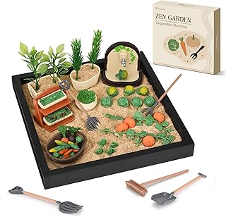Dreamon Jardín de Arena Zen para Escritorio - Kit de Terapia con Bandeja de Arena con Tema de Jardinería de Vegetales con 56 Accesorios y Tarjetas de Aliento - Juguete de Alivio del Estrés para