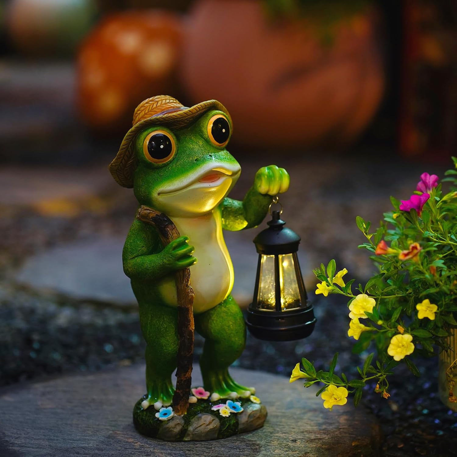 Solar Frog Garden Decor with Lantern Outdoor Statue for Patio Pathway Frog Figurine for Yard Decoration Lawn Ornament Gardening Gifts for Women Mom Grandma - Image 7