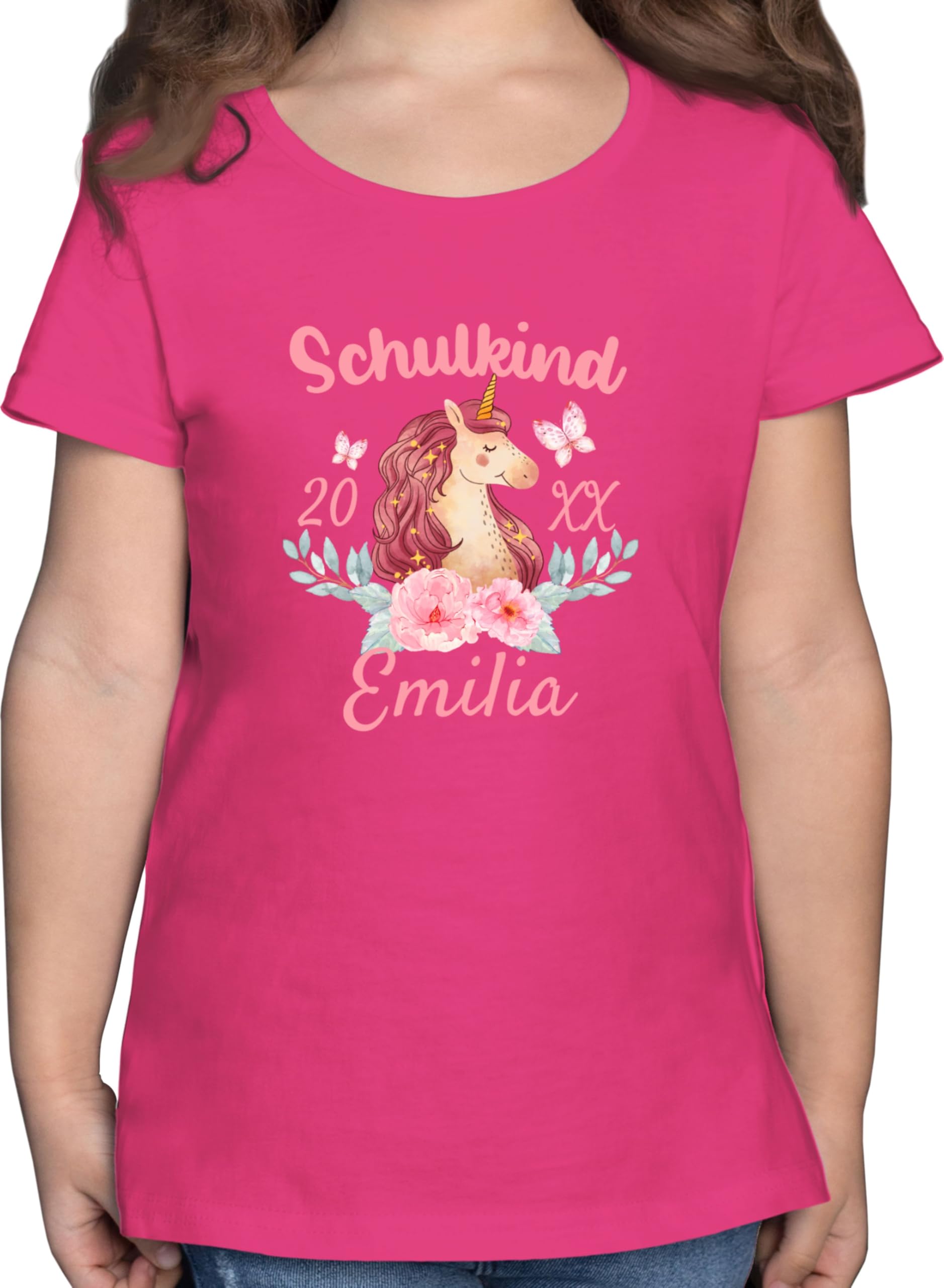 Geschenk mit Namen personalisiert by Shirtracer - T-Shirt Mädchen - Einschulung - Schulkind Einhorn 2026