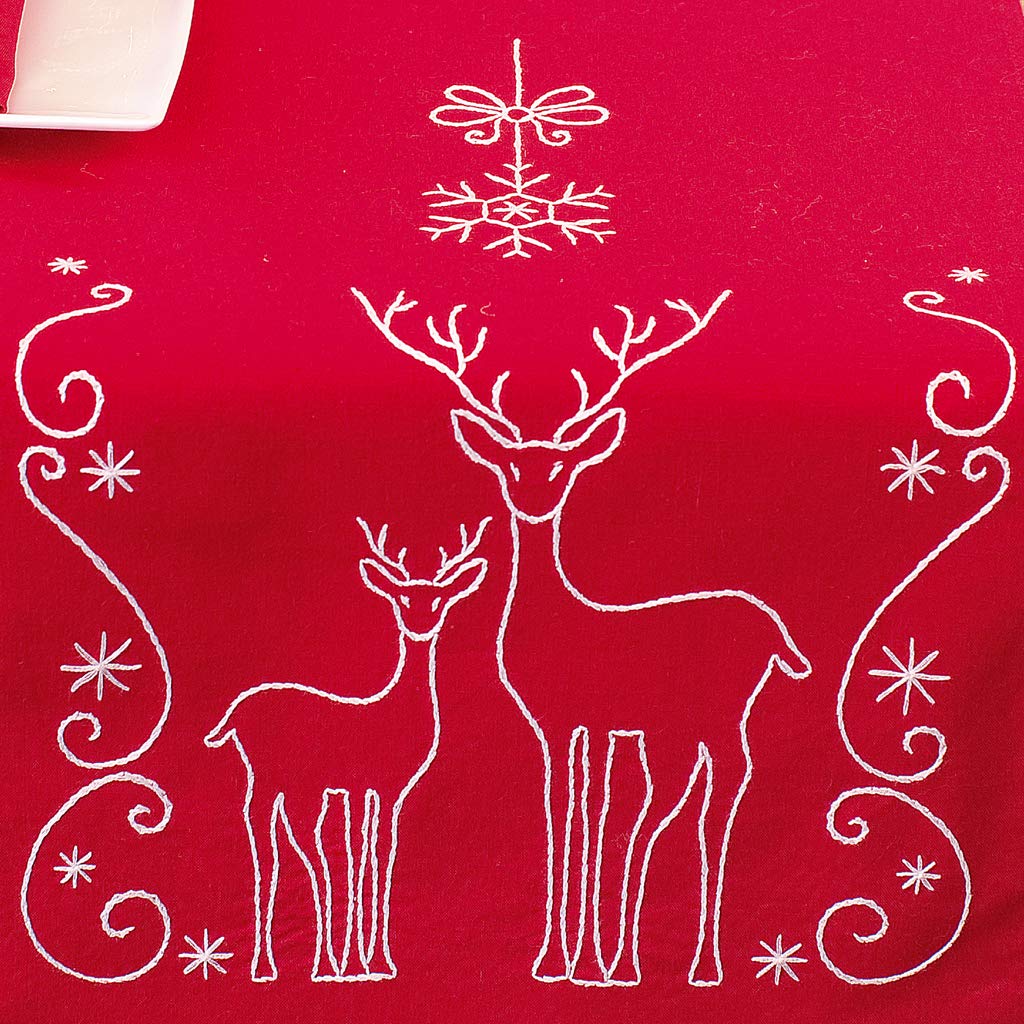 Vervaco Kit Broderie Pré-Imprimé Chemin De Table CERFS ET CRISTAUX DE GLACE Complet Set DIY Adulte Decoration Manuelle Loisir Créatif Cadeau Femme ca. 30 x 105 cm Embroidery Patron