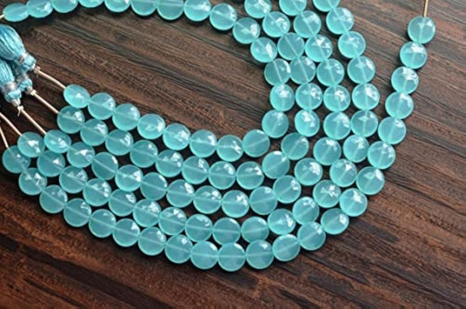 Perles Calcédoine Bleue Aqua 10mm facettées pour remplacer vos gemmes ternes sans éclat