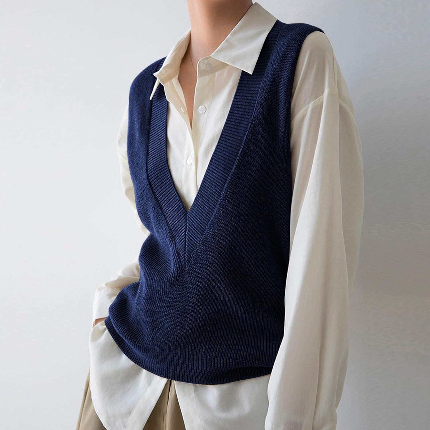 Wowcarbazole Women's Sweater Vest V Neck Pullover Knitwear Tank Top Trendy Sleeveless Sweater Fall 2025 - Image 2