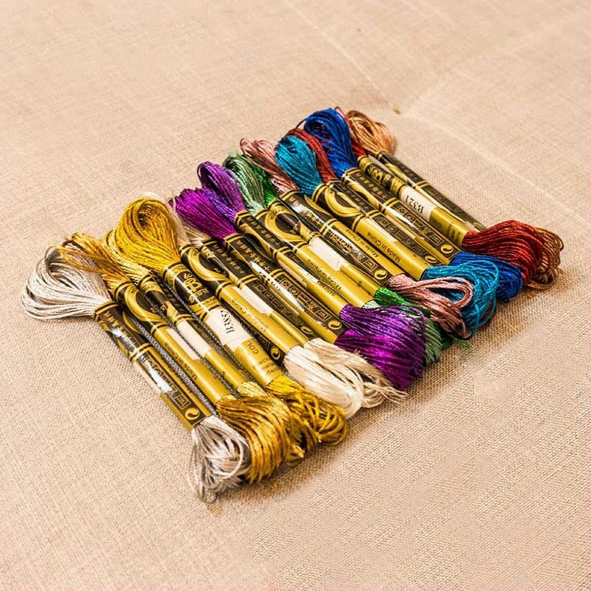 Hilo de bordar metálico multicolor Hilo de puntada brillante en madejas Kit de costura DIY - 20 madejas
