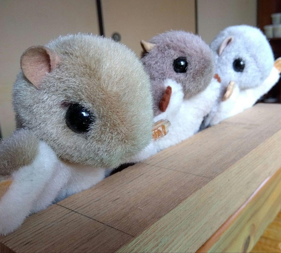 Amazon.co.jp: エクシーレ ももんが 縫いぐるみ : おもちゃ