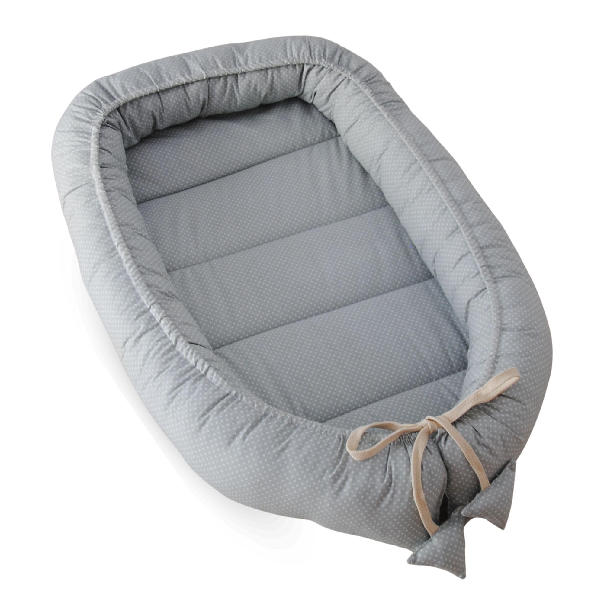 Nido Bebé 0-7 Meses 100% Algodón Certificado OEKO-TEX, Reductor de Cuna y Cuna de Viaje - Nido Bebé Acolchado y Mullido, Ideal para Colecho y con Lazo Ajustable 100% Made in Spain (Gris)